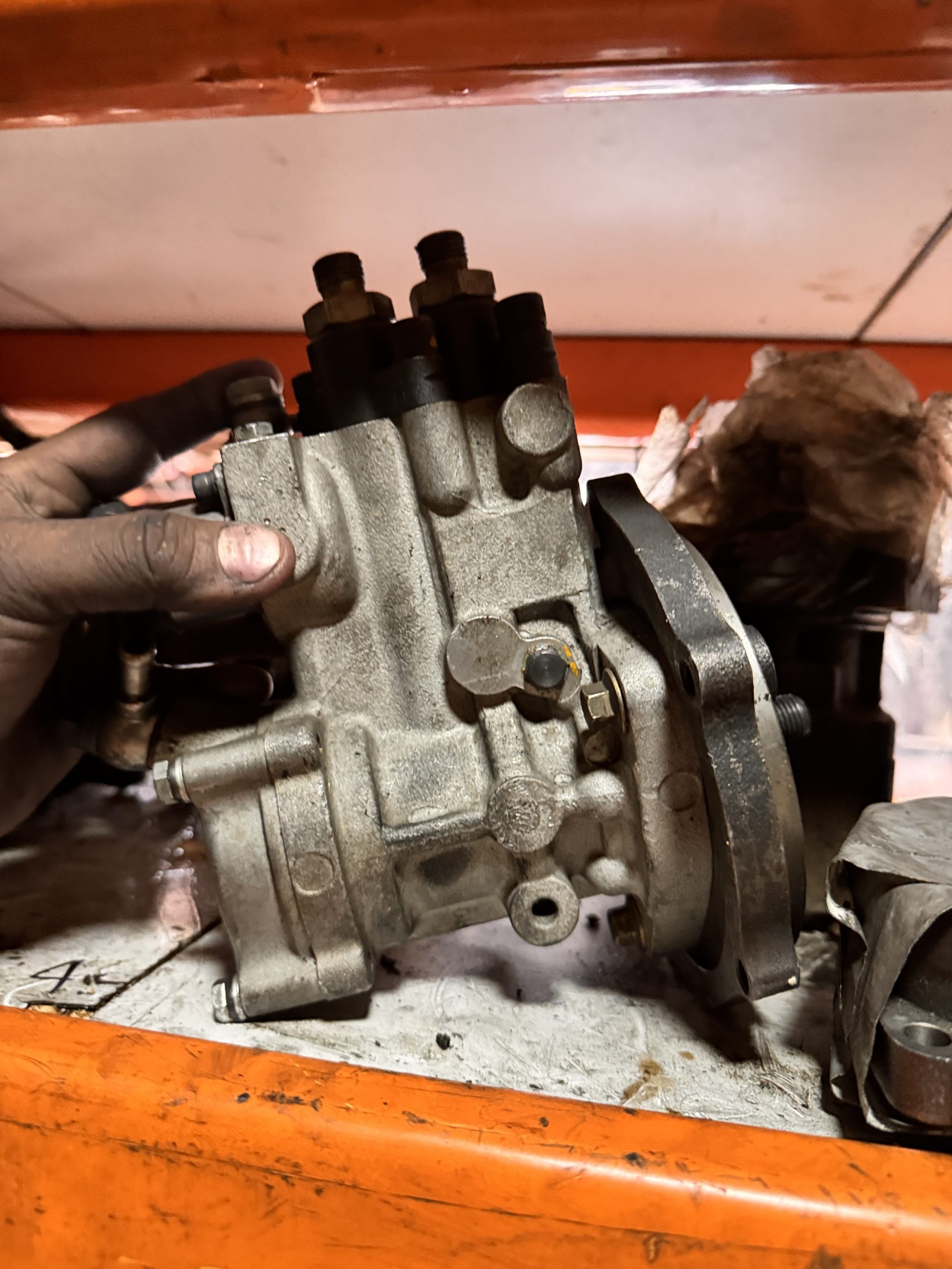 Bomba de inyeccion motor cummins isf 2.8