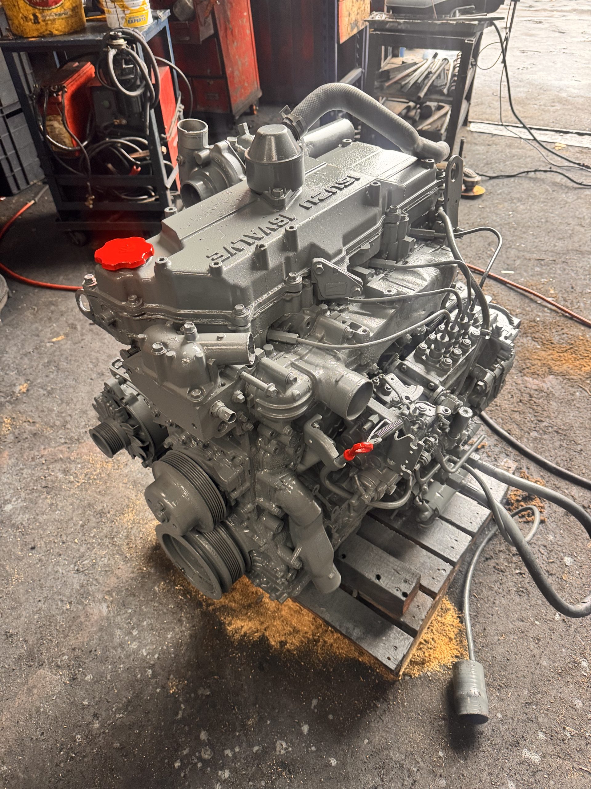 Motor Isuzu 4HK1 Inyección Mecánica – Para Retroexcavadora - Imagen 3