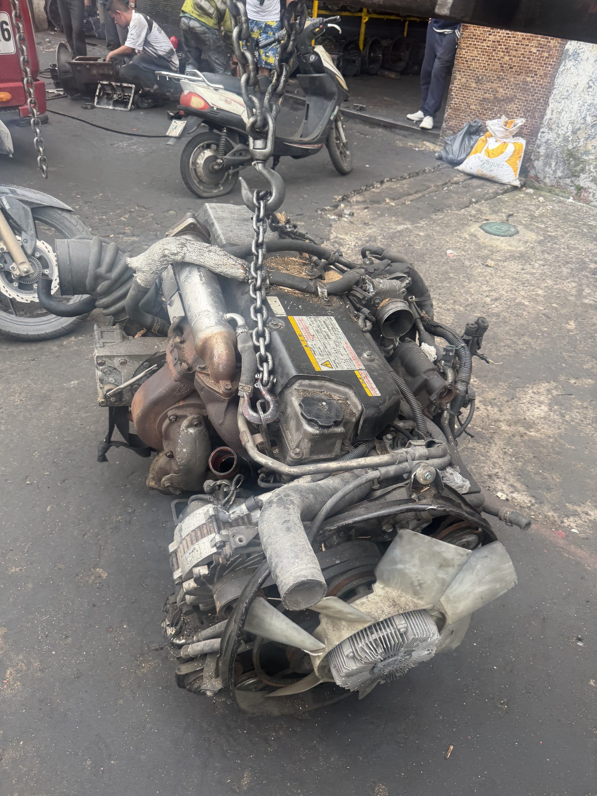 Motor Diesel Isuzu 6HK1 – Importado | Camiones FVR, FVZ,FTR y Maquinaria Pesada