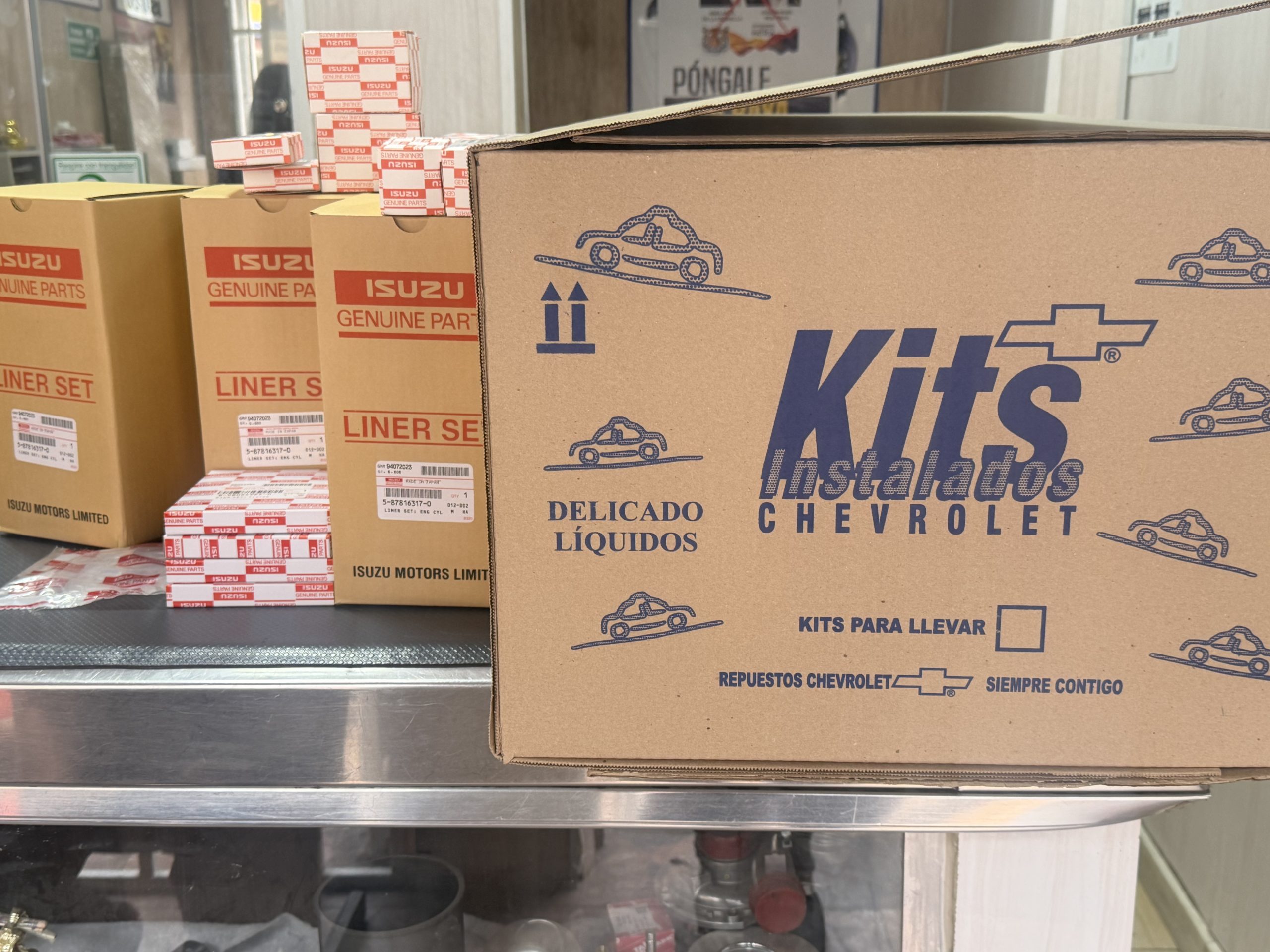 🔧 KIT OVERHAUL JAPONÉS PARA MOTORES ISUZU – CALIDAD PARA UNA REPARACIÓN CONFIABLE 🔧