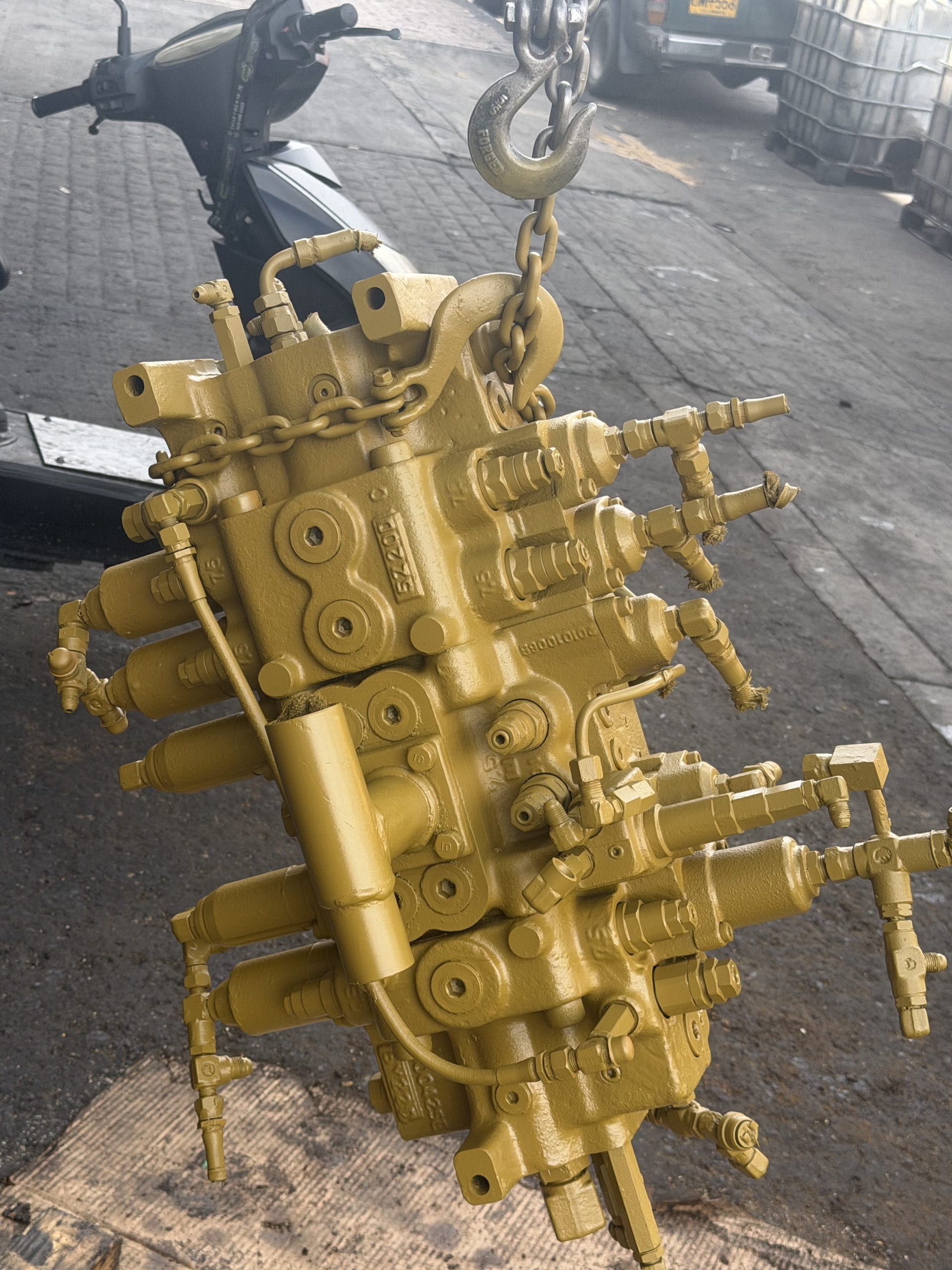 Banco de Válvulas Kobelco Mark IV – Válvula de Control Hidráulico Importada - Imagen 2