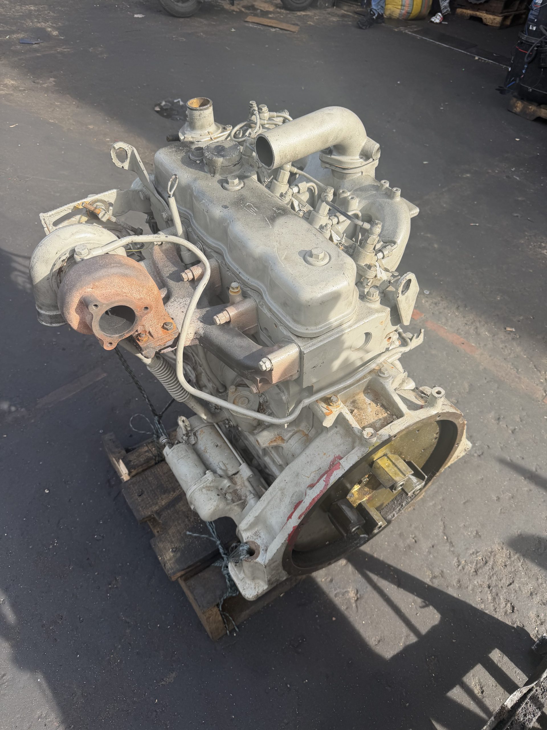Motor Isuzu 4BG1 para Maquinaria Hitachi – Motor Diésel Importado - Imagen 2