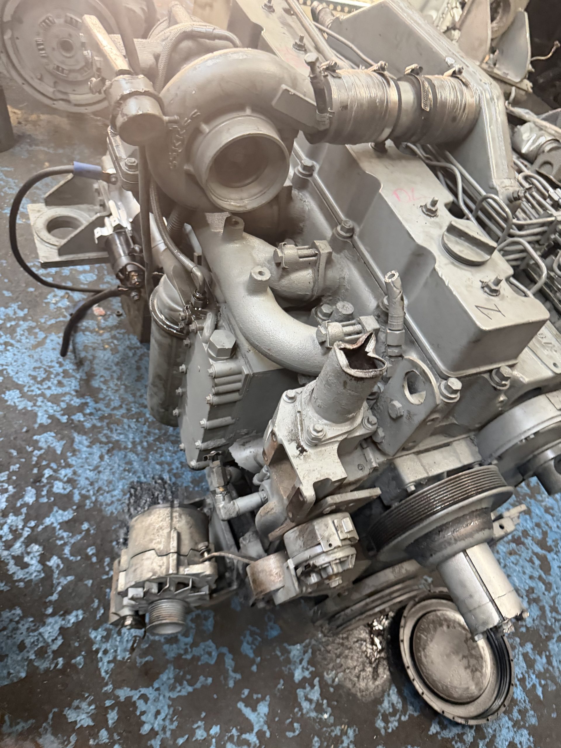 Motor Cummins 6CT 8.3L para Retroexcavadora | Importado | Distribuidora Kafer SAS - Imagen 2