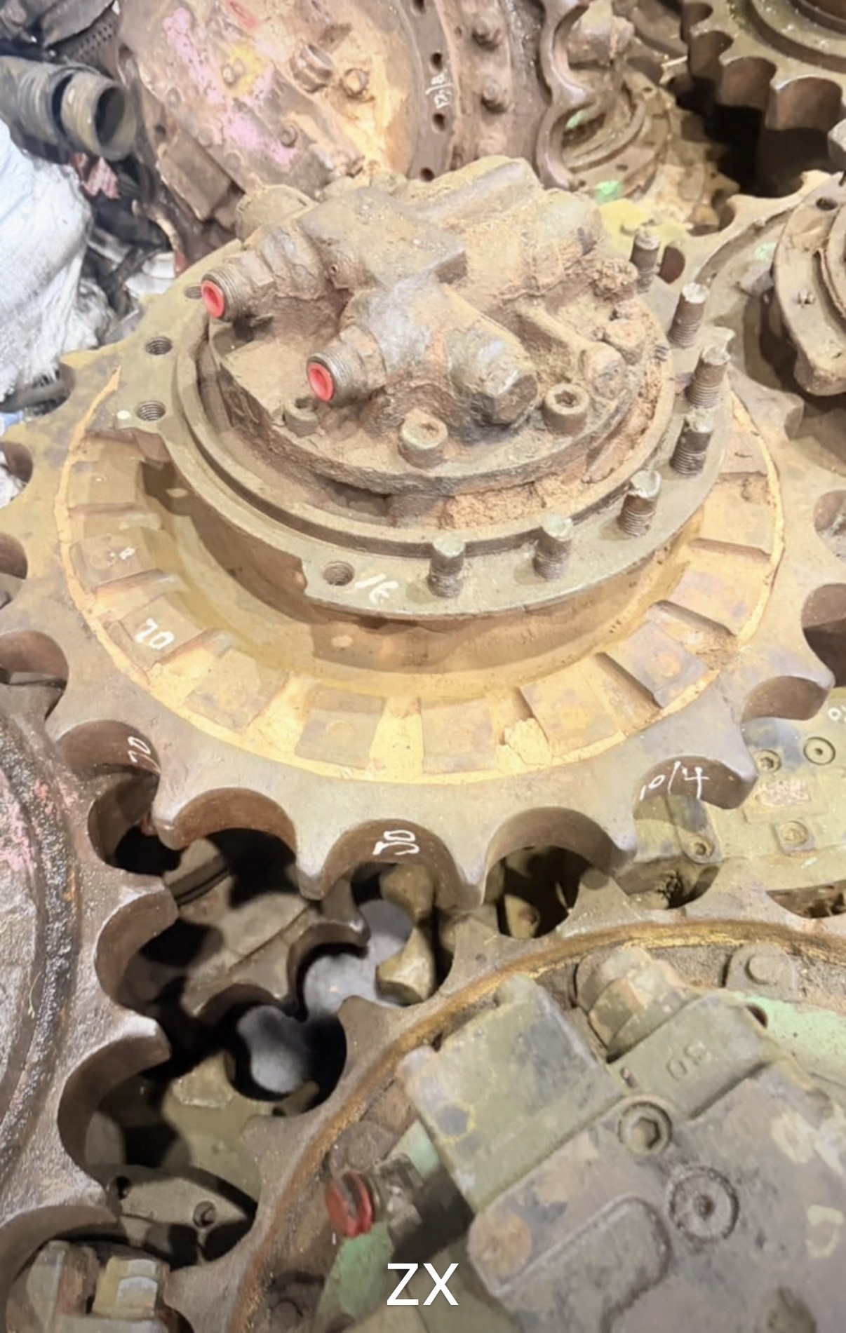 🔧 MOTORES DE TRASLACIÓN PARA RETROEXCAVADORAS
