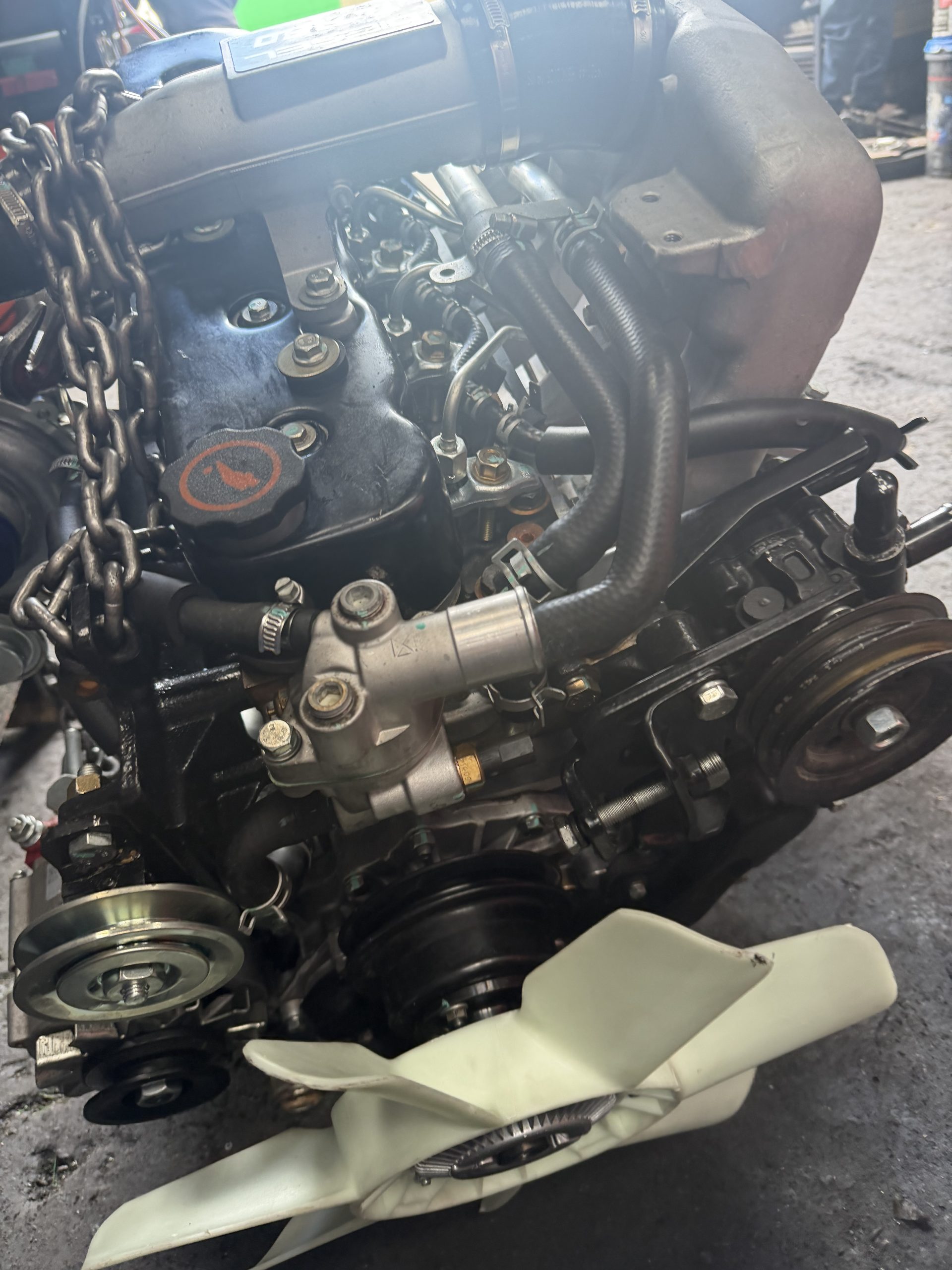 MOTOR ISUZU D-MAX CON BOMBA MECÁNICA + CAJA SENCILLA 🔧 - Imagen 2