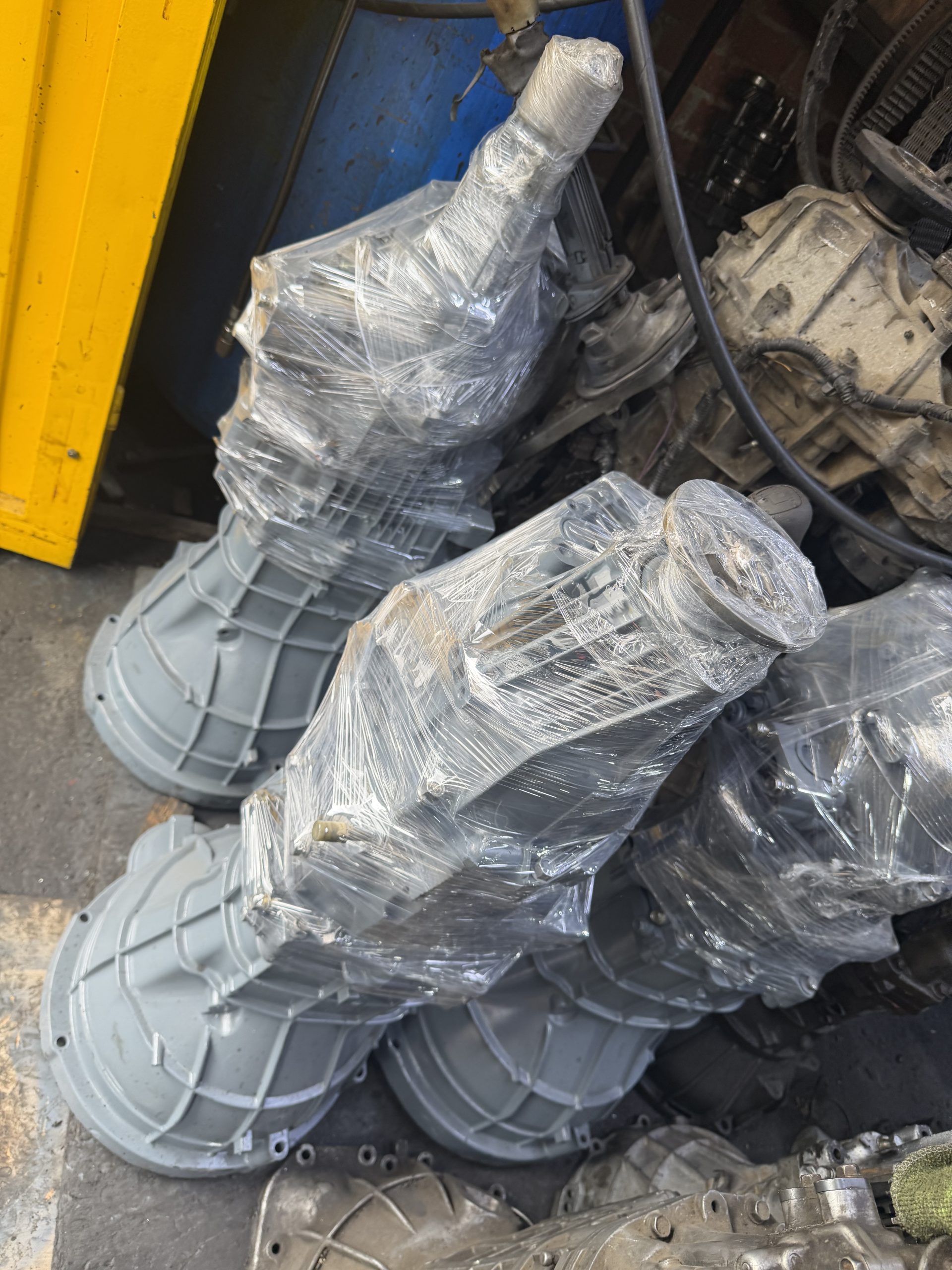 🔧 CAJAS CON DOBLE A LA DERECHA – NISSAN QD32 / TD27 / MT3000 - Imagen 4
