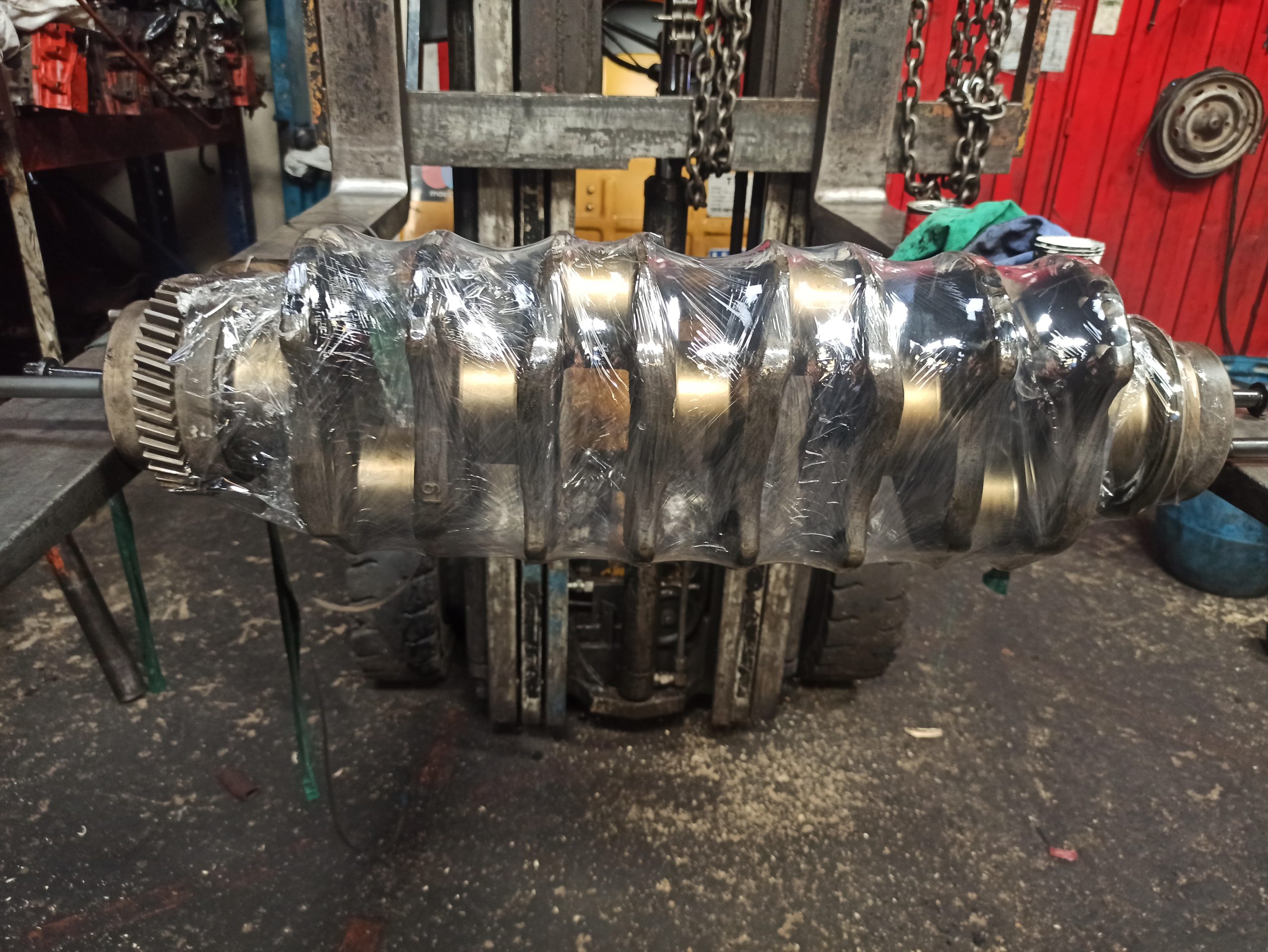 CIGÜEÑAL PARA MOTOR ISUZU 4HK1 DISPONIBLE