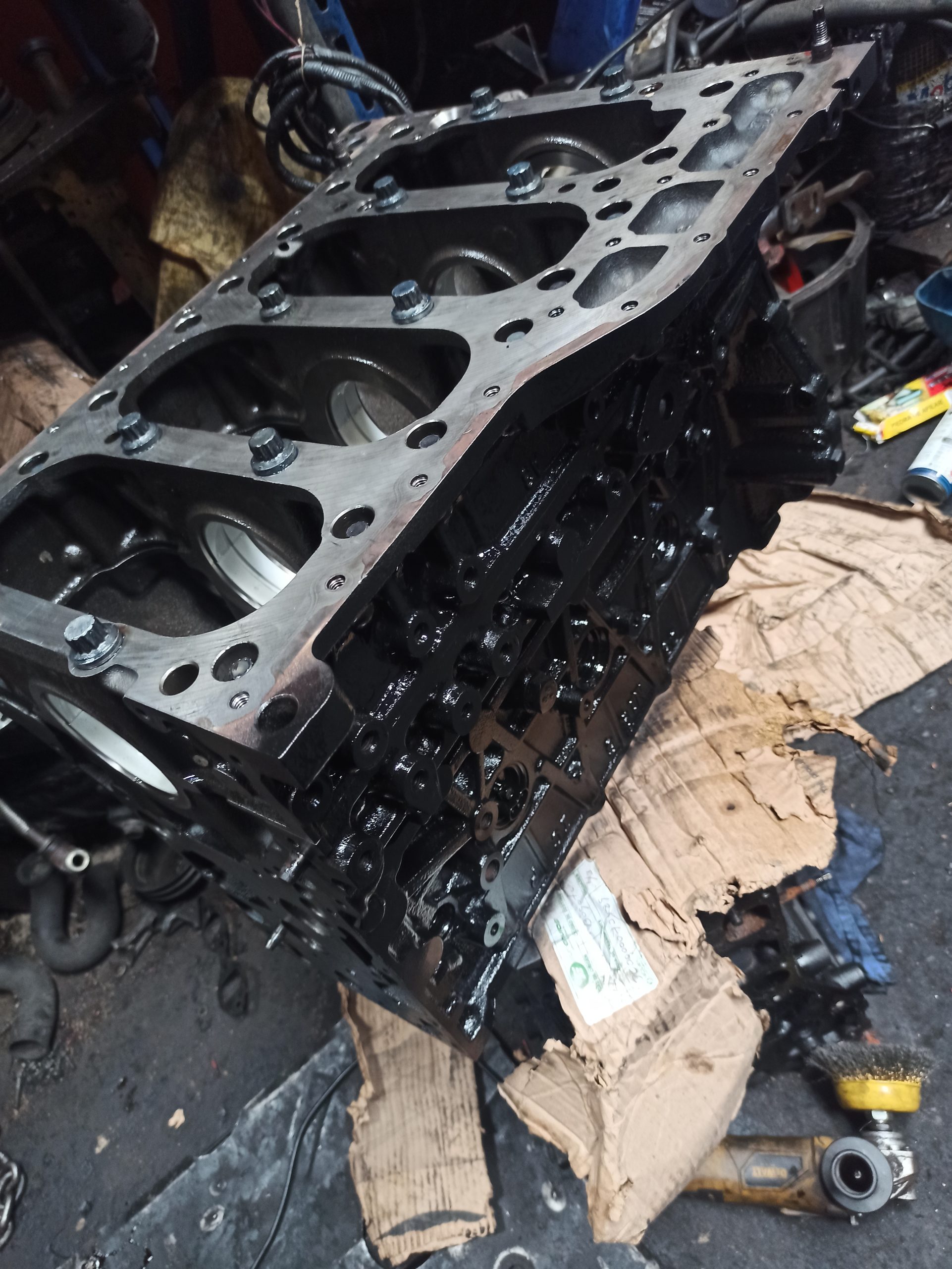 BLOQUE DE MOTOR ISUZU 4HK1 NUEVO / ESTÁNDAR DISPONIBLE - Imagen 9