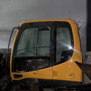 CABINA HYUNDAI PARA RETROEXCAVADORA – MAQUINARIA PESADA
